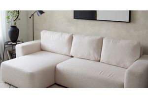 Personalizacja rozkładanej sofy: możliwości wyboru wzoru i tkaniny