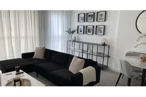 10 inspirujących pomysłów na dekoracje ścian w salonie